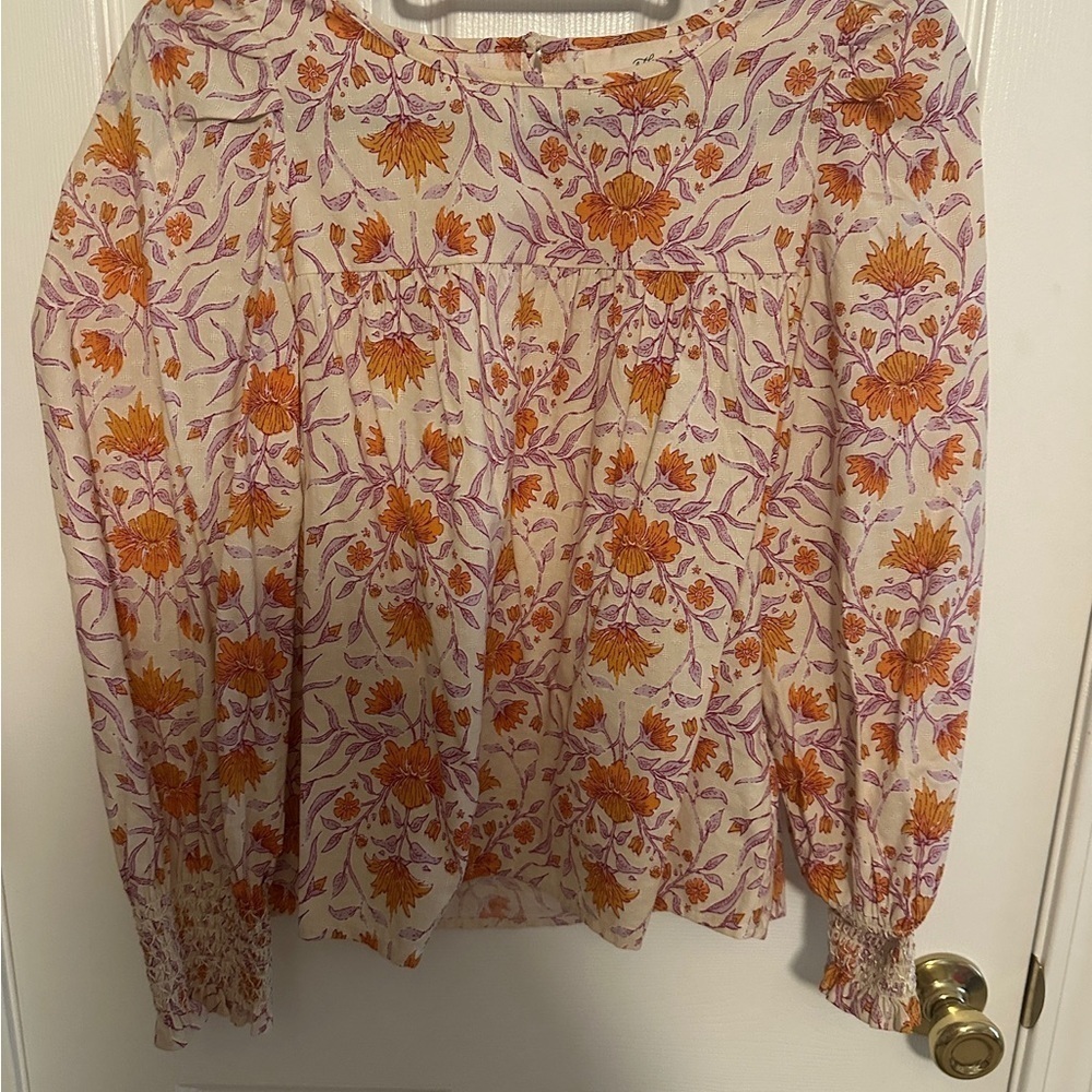 Universal Thread White Cream Blouse Relaxed Peter Pan Collar